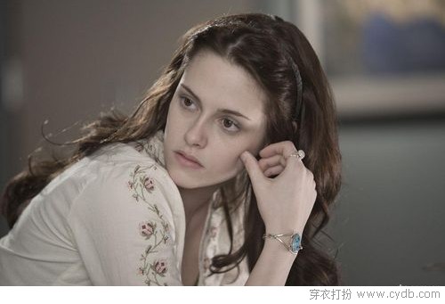 十位小说女主与相应风格服饰