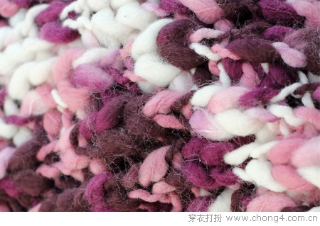 带顶毛线帽浪漫出行