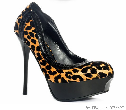 LADY GAGA的时尚利器