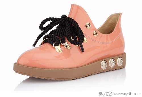 真皮平底鞋推荐 Hold住立秋