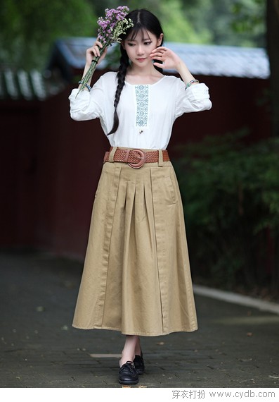养眼的裙子亮丽过秋冬
