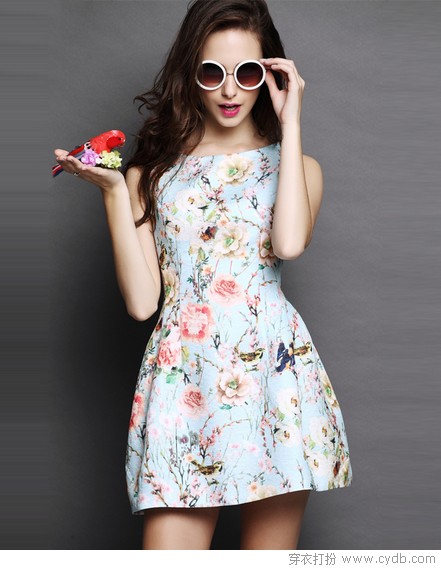 夏天的花衣服