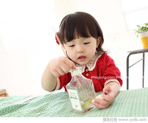 穿上新衣去拜年