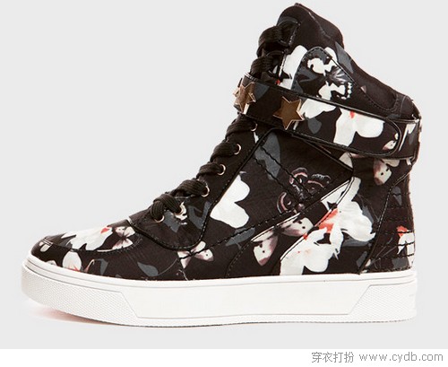 高帮鞋的诱惑