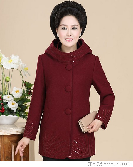 过年回家 新衣服送爸妈