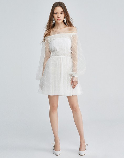 最懂季节的小白裙，颜值与气质齐飞