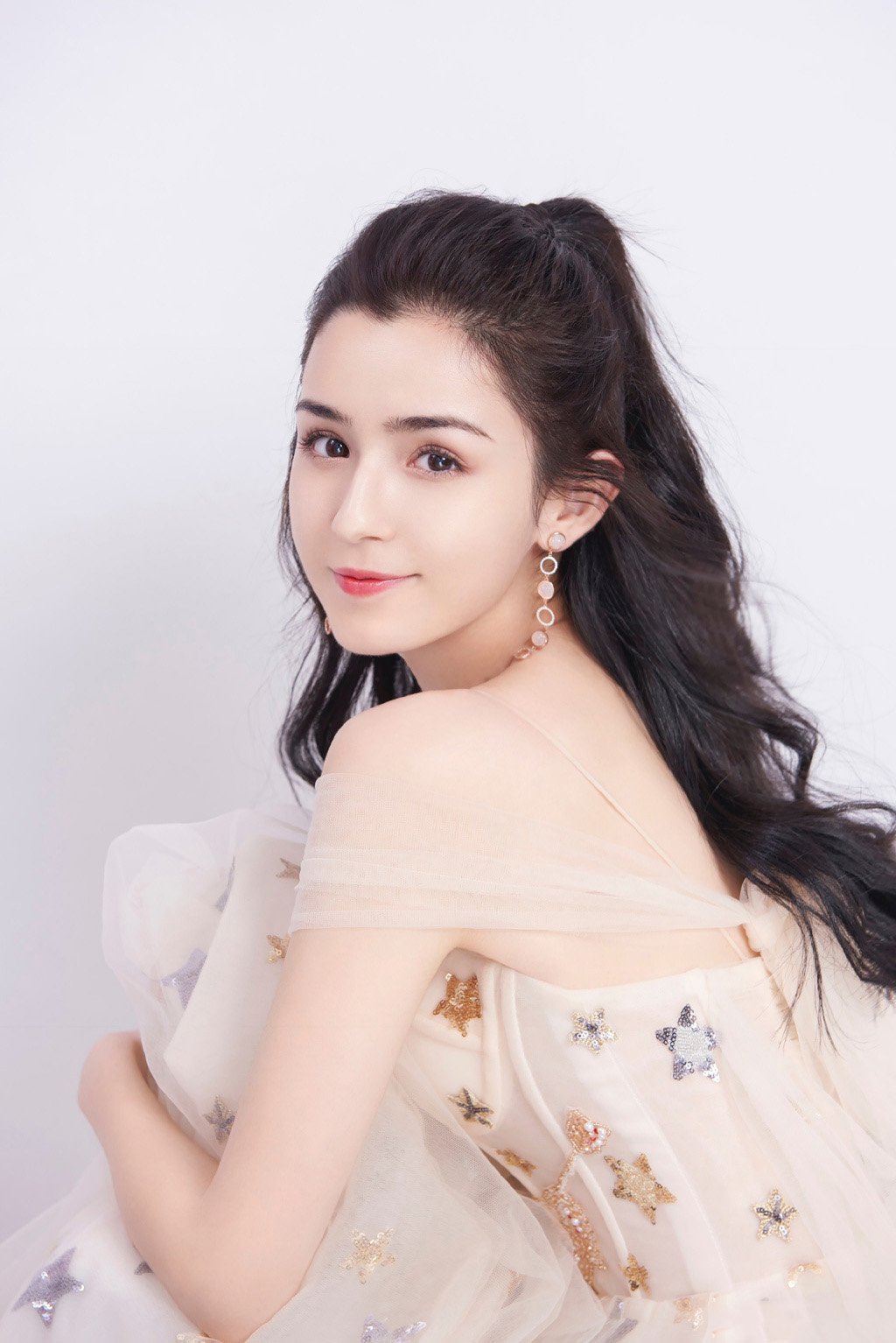 哈妮克孜清新甜美图片