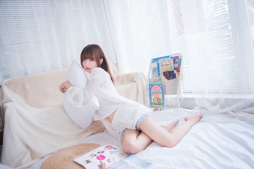 性感诱人美女修长美腿图片