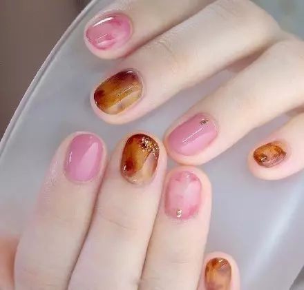 琥珀美甲图片大全