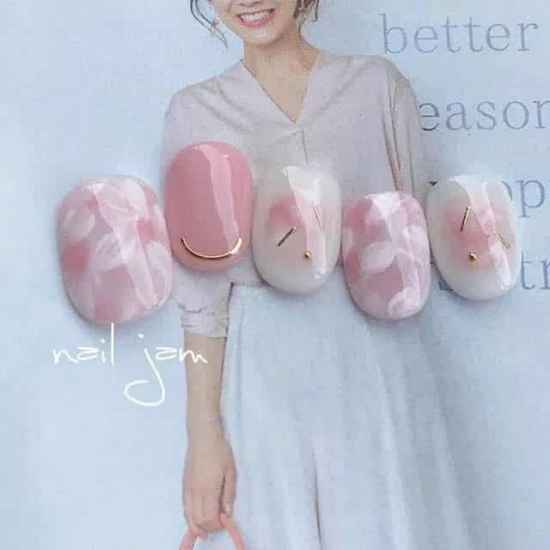2024流行的日系美甲