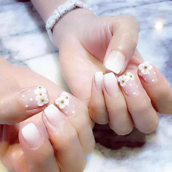 美甲花卉彩绘图片