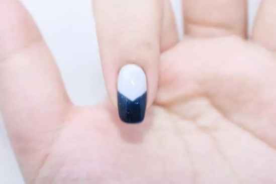 贴纸美甲怎么做 贴纸美甲图案