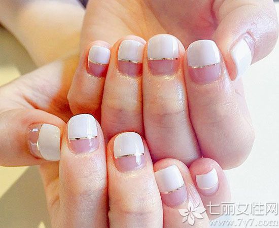 法式美甲图片2024最新 法式美甲2024新款