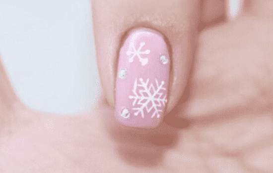 温暖雪花美甲教程 温暖雪花美甲怎么做