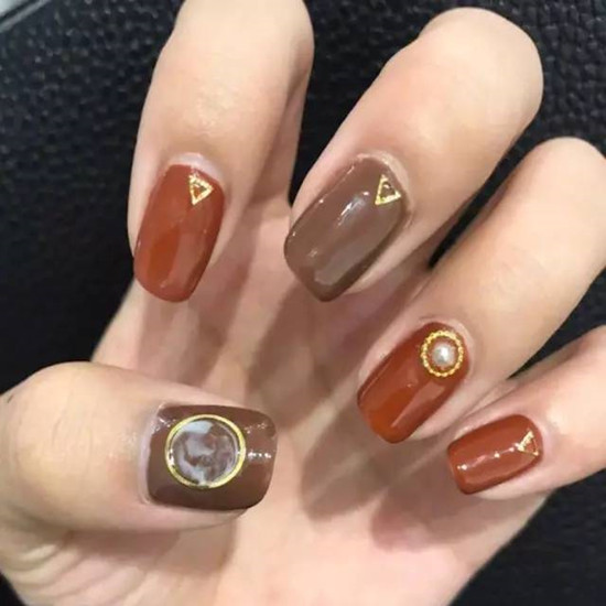 南瓜色美甲图片款式 南瓜色美甲图片大全