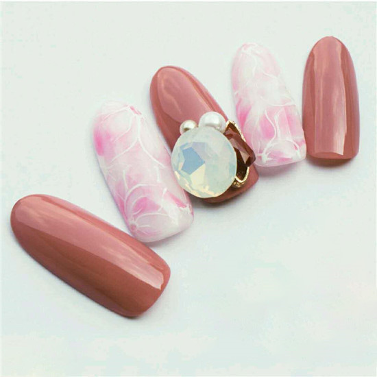 秋季简单美甲图片 秋天简单美甲图片
