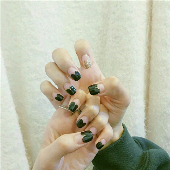 冬天韩式美甲图片 冬季韩式美甲图片