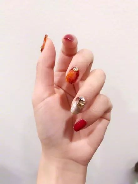 琥珀美甲图片大全