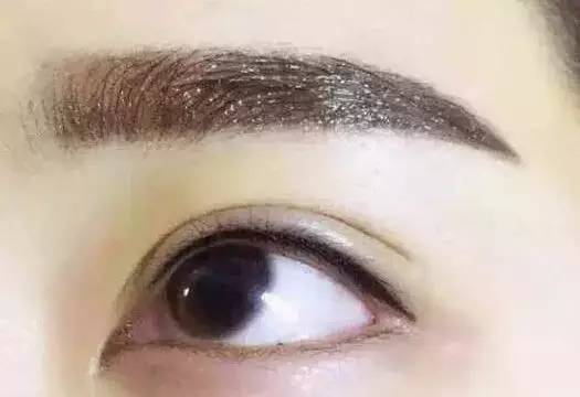 美瞳线的危害
