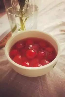 减肥美白果汁的做法 桂花梨汁渍小西红柿果汁的做法
