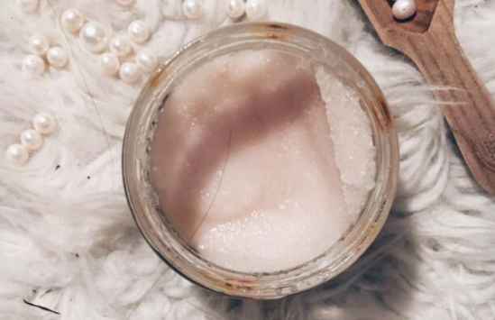 身体乳与磨砂膏使用顺序 身体乳与磨砂膏哪个先用
