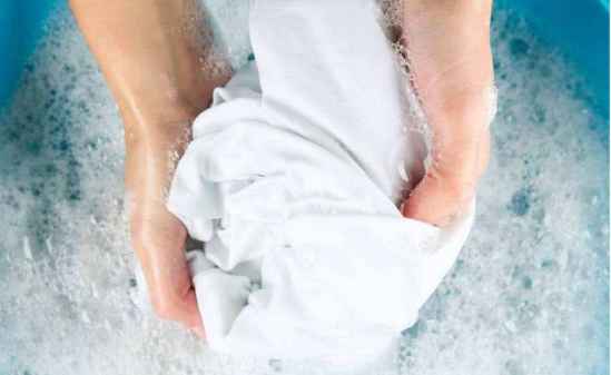 掉色的衣服怎么样使它不掉色吗 衣服掉色如何处理