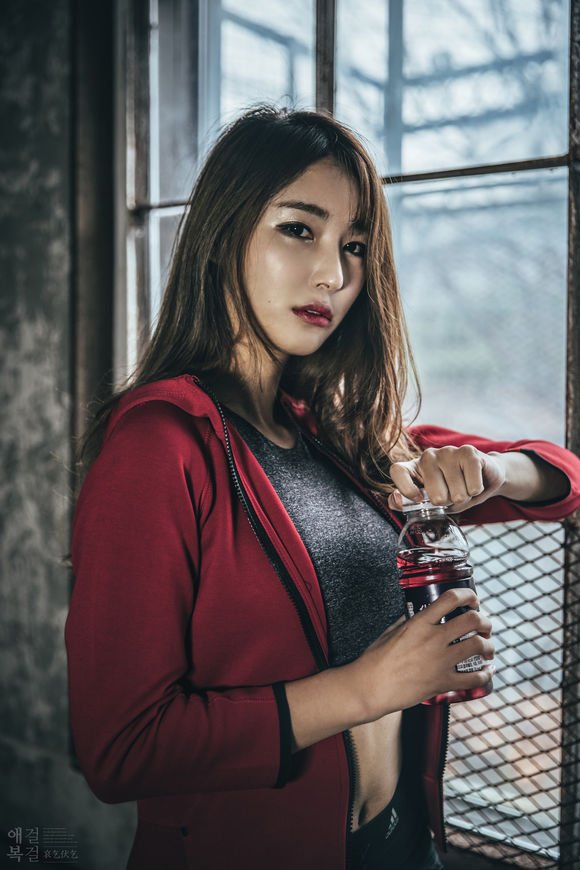 长腿性感美女酥胸美腿诱惑翘臀诱惑撩人写真图片