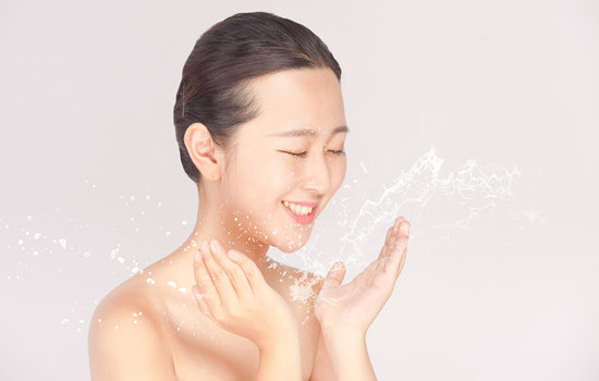 热水洗脸为什么会有皱纹