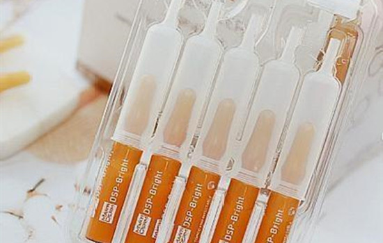 口碑最好十大美白精华液 十大美白化妆品排行榜