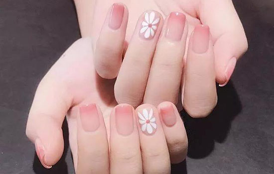 适合夏天的美甲